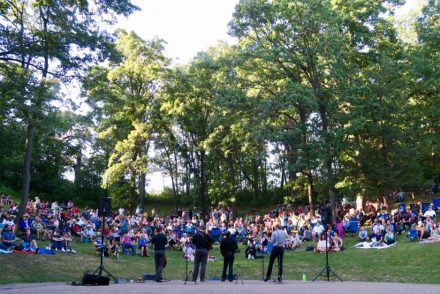 Bluegrass & Beer Performance